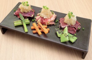 馬肉の炙りおろしポン酢添え